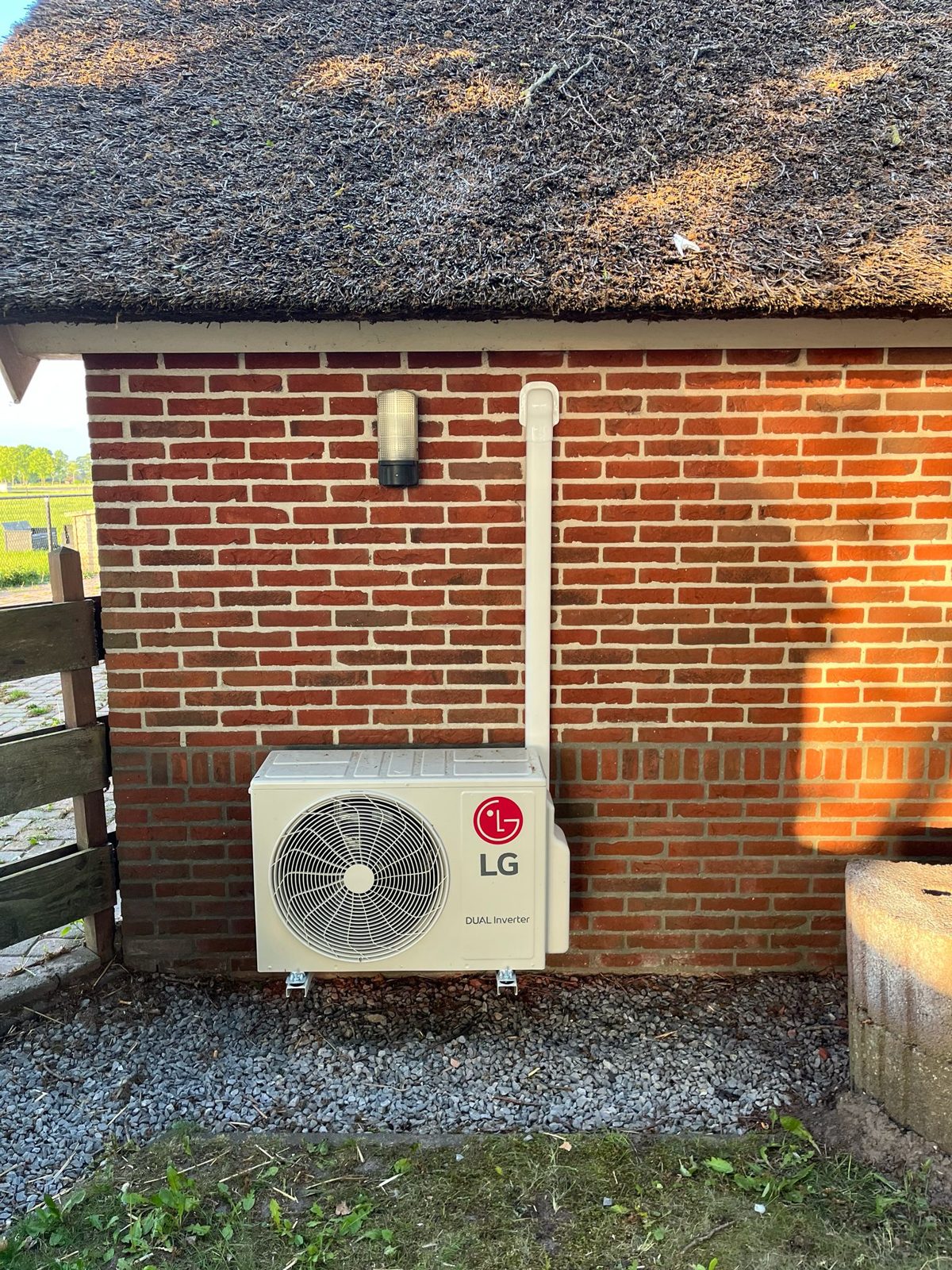 LG airco-buitenunit netjes gemonteerd door WTV