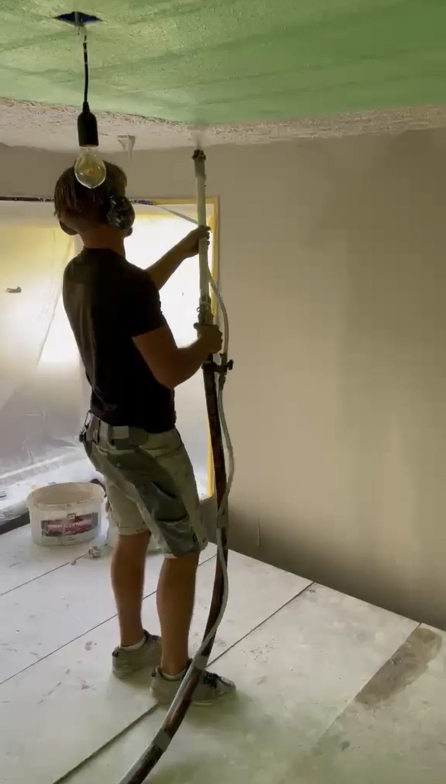 Spuitplamuren en stucwerk in uitvoering